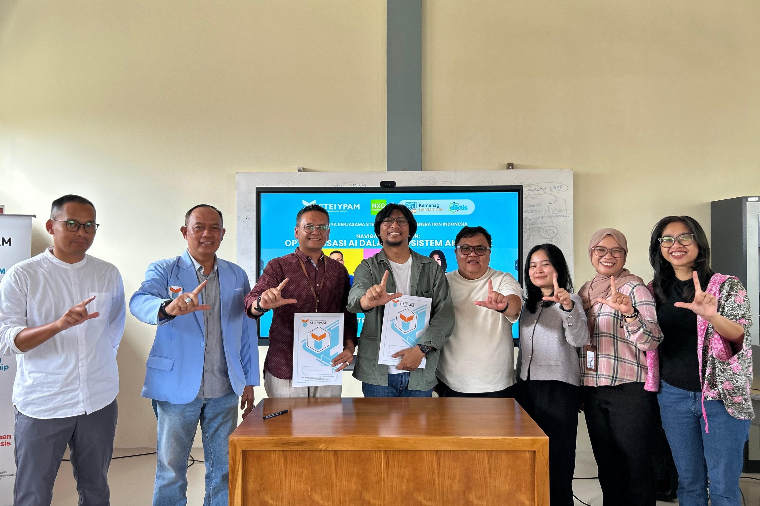 STEI YPAM Cipanas dan NXG Indonesia Teken MoU untuk Penguatan Program Kemahasiswaan dan Pengabdian kepada Masyarakat